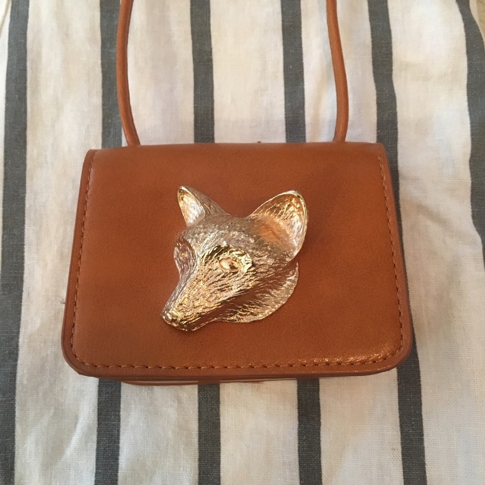 Small brown faux leather purse w/ gold fox